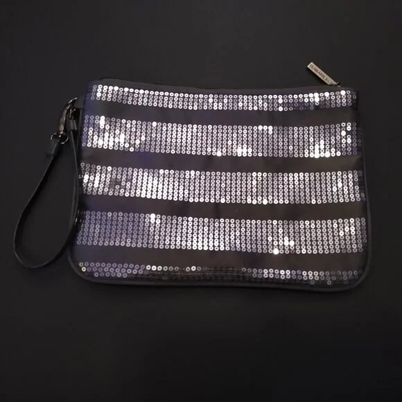 Bath & Body Works Cosmetics Bag with Cleansing Soap Bar - Picture 2 of 16